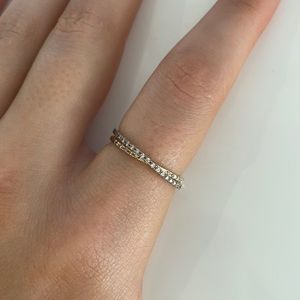 Two tone cross cross ring